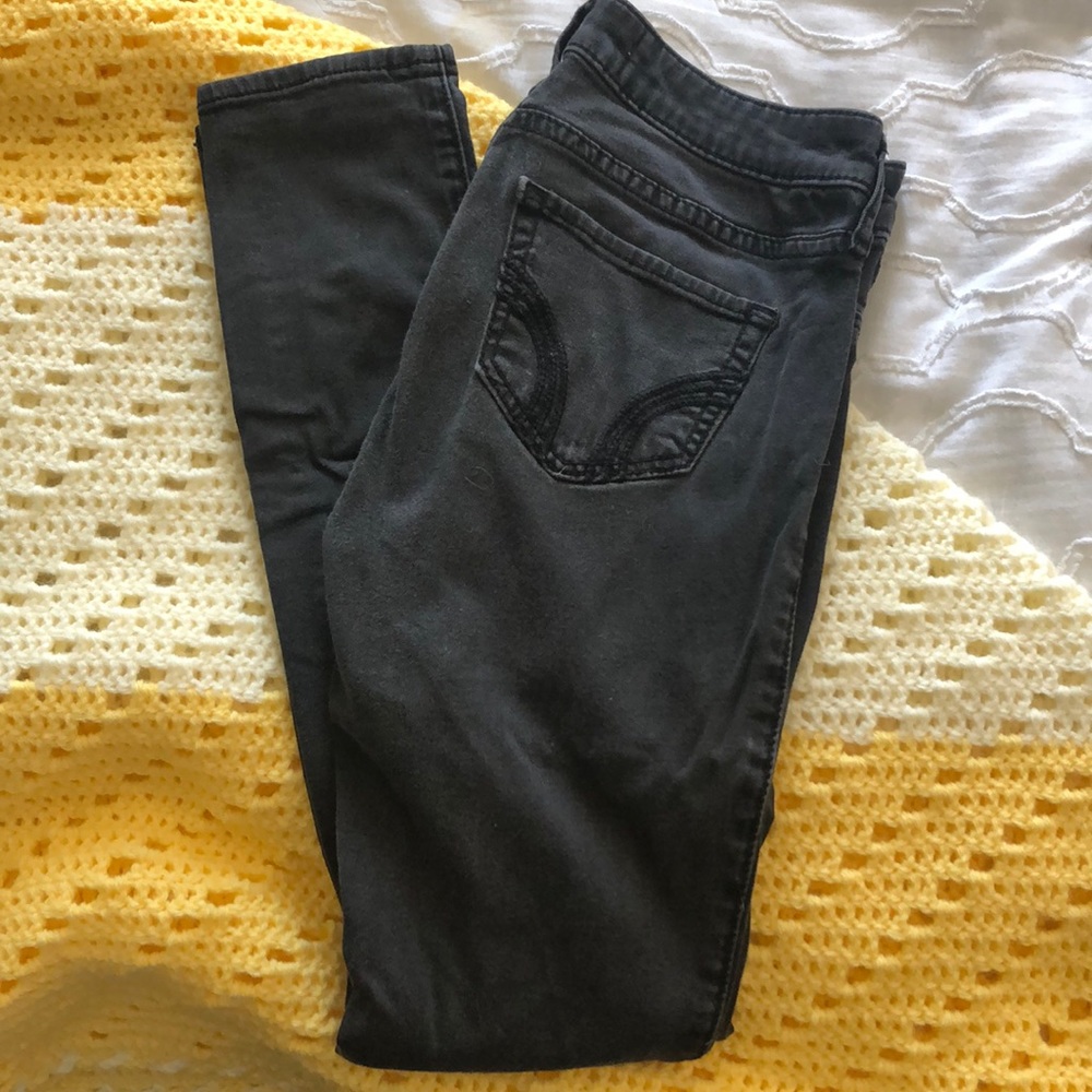 Black Low-Rise Jeggings